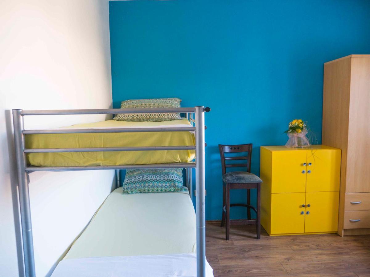 Hostel Kapa Хвар Екстериор снимка