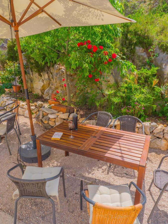Hostel Kapa Хвар Екстериор снимка