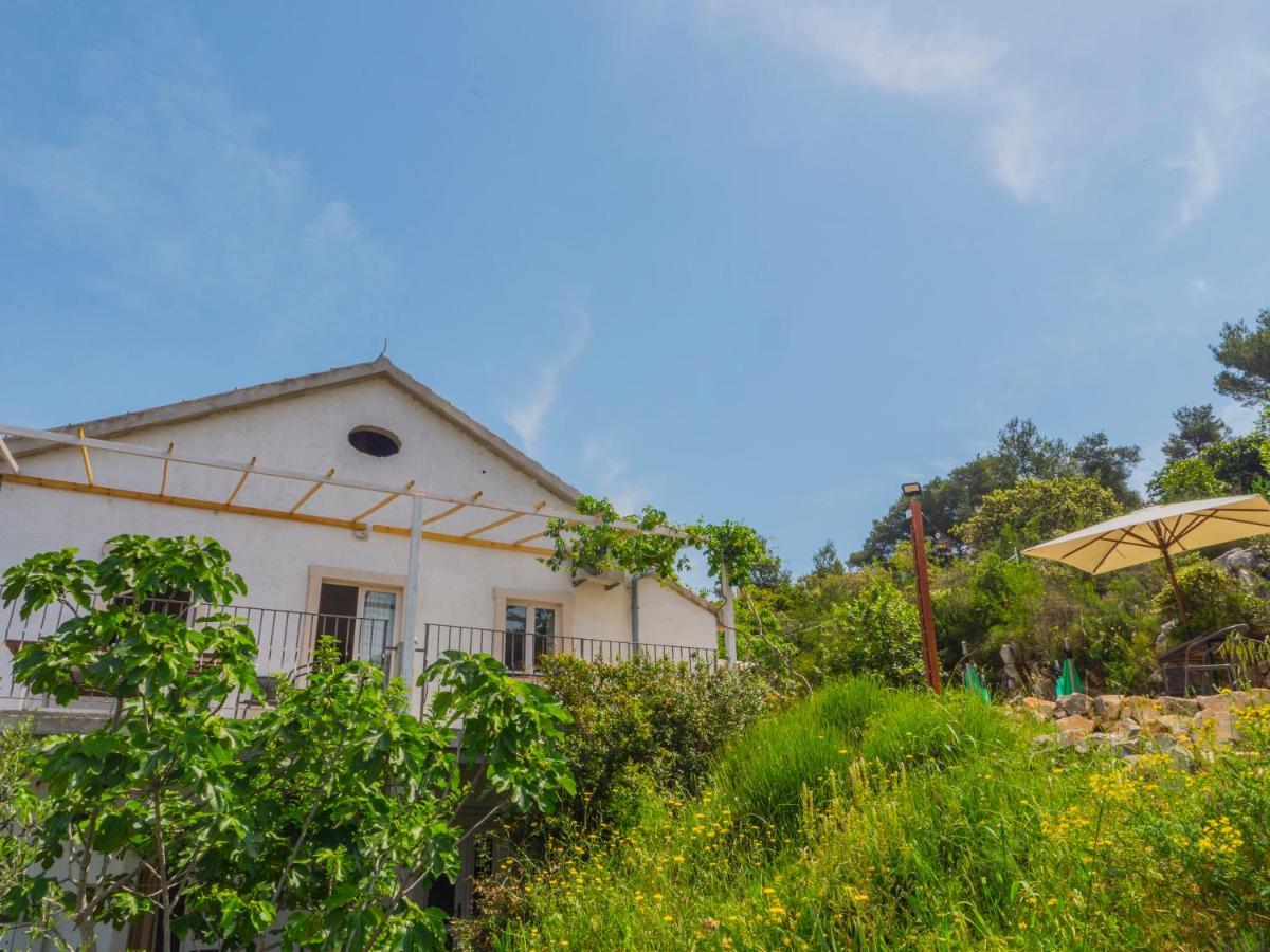 Hostel Kapa Хвар Екстериор снимка