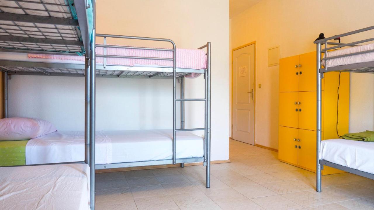 Hostel Kapa Хвар Екстериор снимка