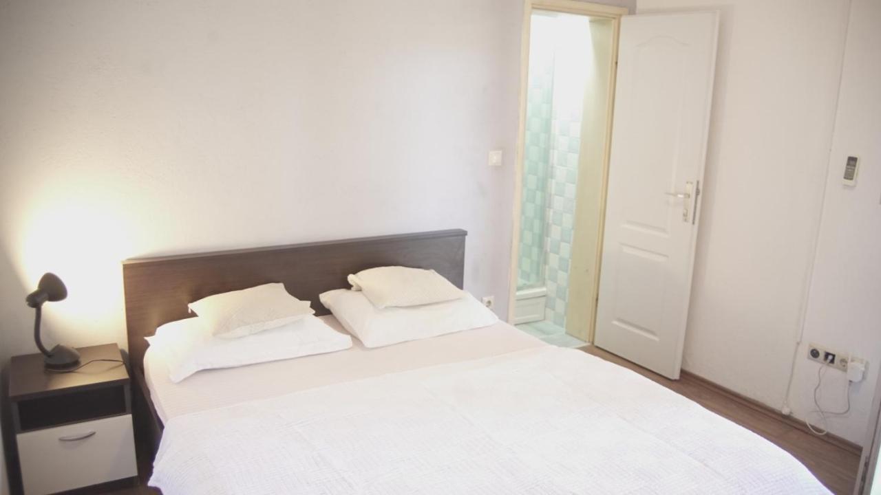 Hostel Kapa Хвар Екстериор снимка