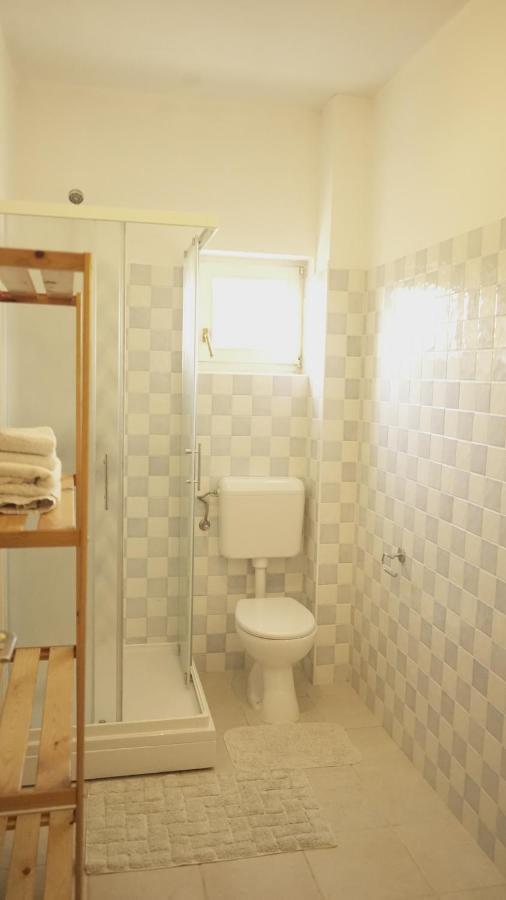 Hostel Kapa Хвар Екстериор снимка